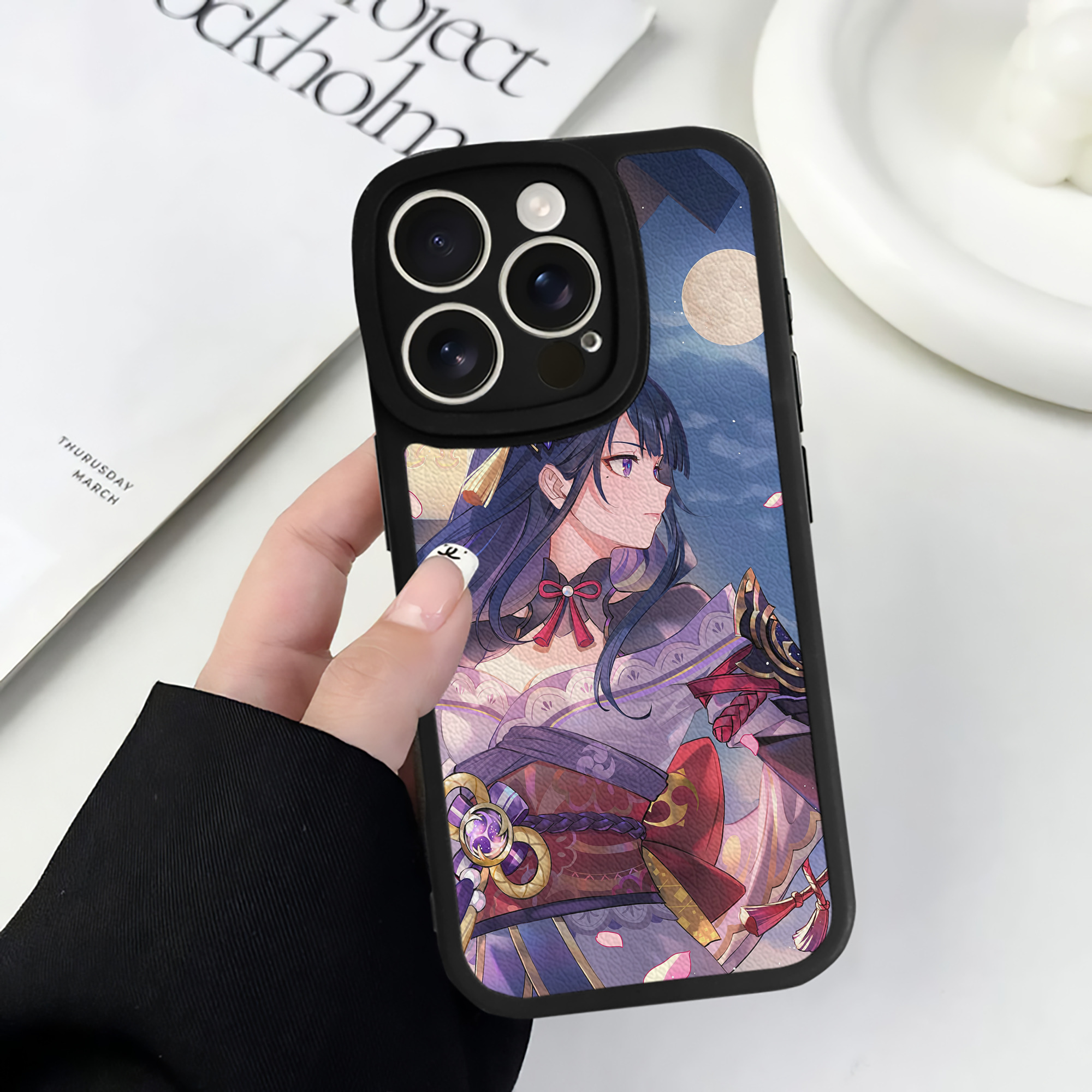 げんし神 genshin 【iPhone 16シリーズ対応】シリコンスマホケース（レザー調） 材質：シリコン